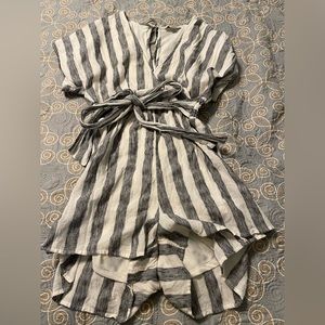 American Eagle Romper